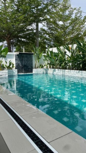 ANJUNG KASEH Villa Bukit Katil 4bedroom with Swimming Pool